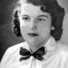 Cecile a 16 ans en 1953.
Cecile at 16 in 1953.